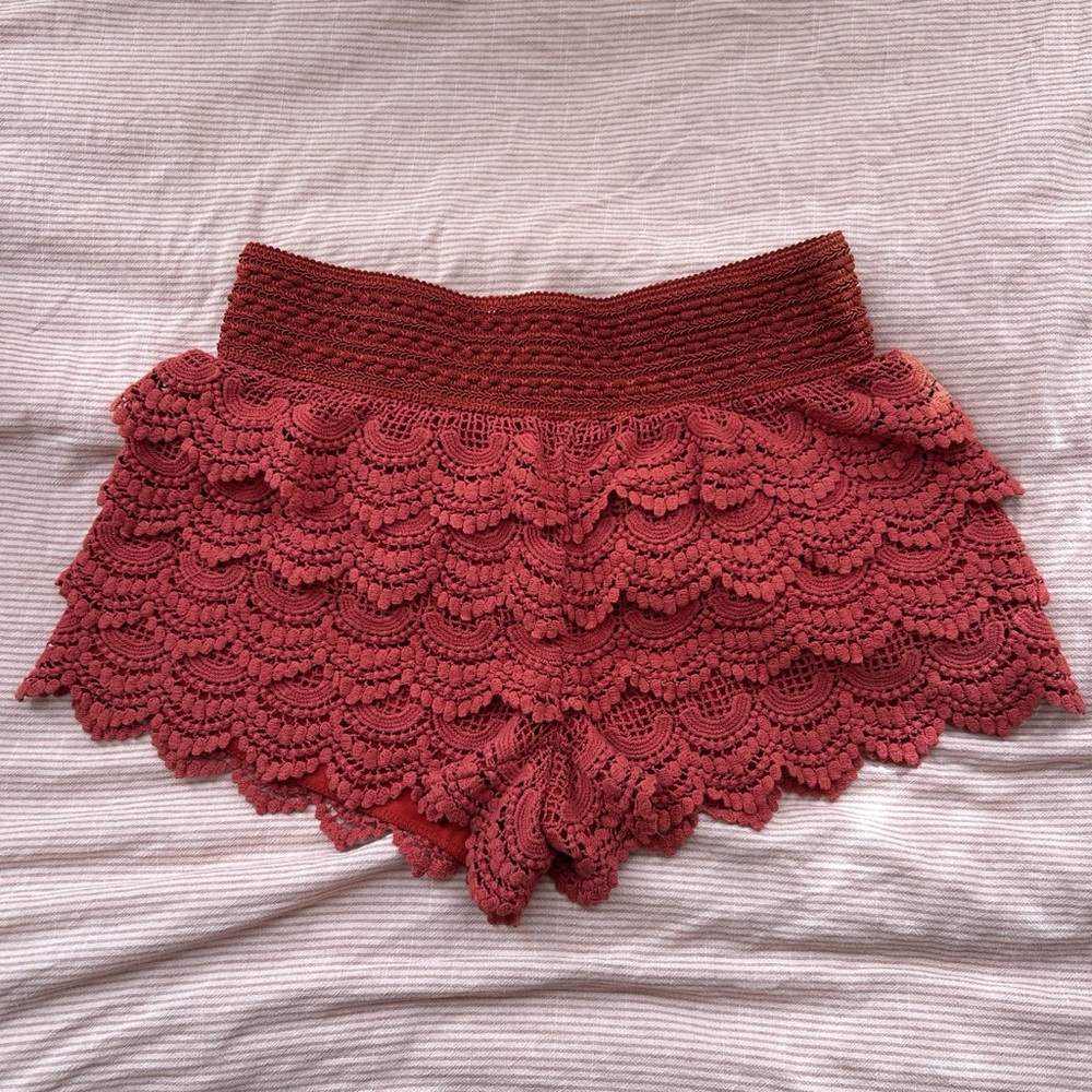 Lace Crochet Scallop Hem Shorts - Brick Red